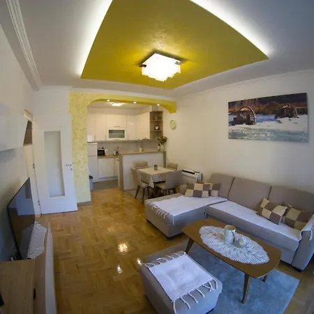 Apartman Kolo *